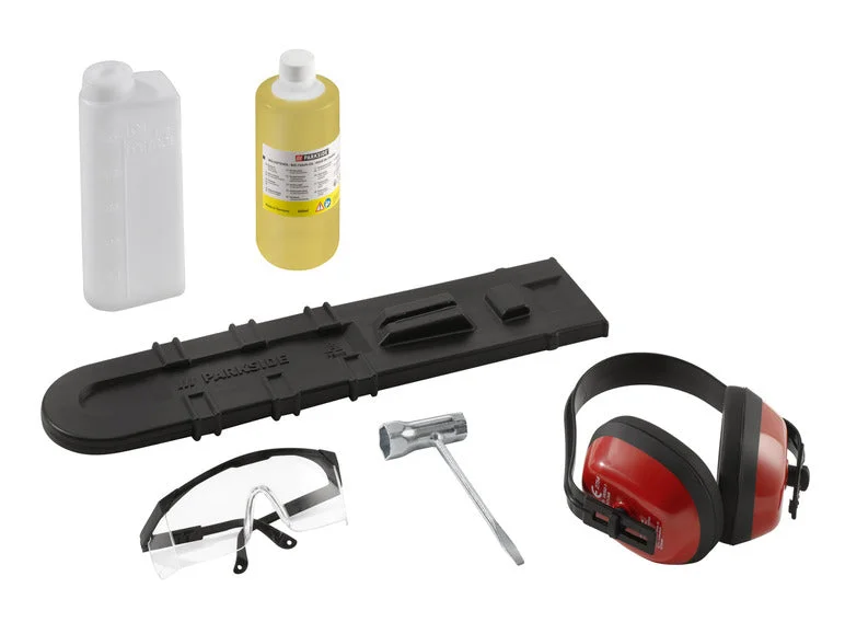 Petrol Chainsaw included accessories